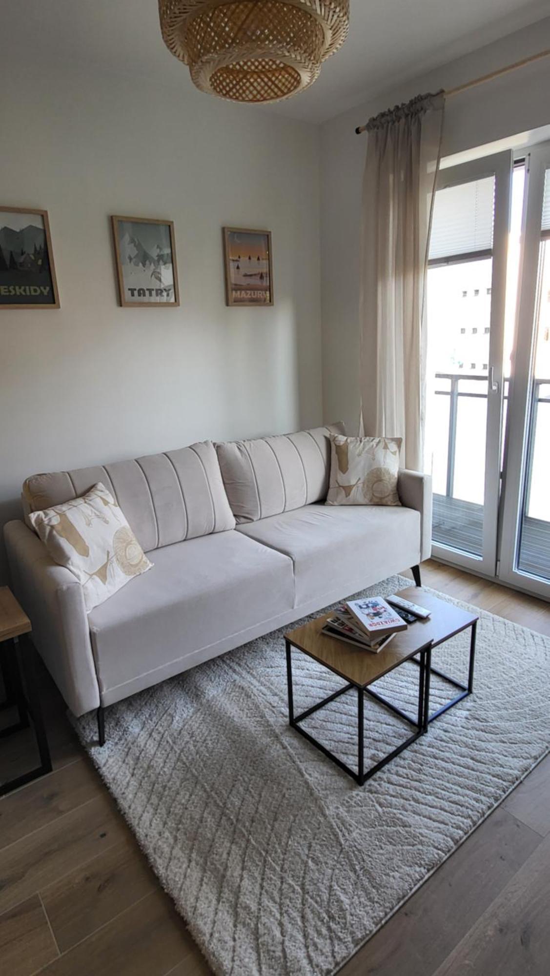 Nowy Wesola Apartment